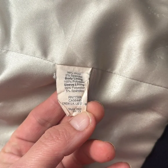 J.Crew | Classic School Boy Wool Blazer in Navy With Gold Buttons Size 00 - Picture 13 of 14